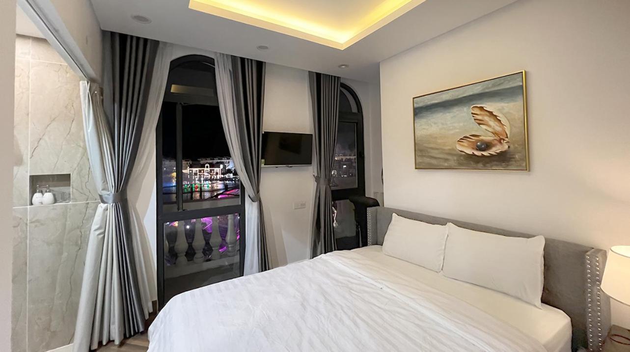 Legacy Hotel - Grand World Дуонг-Донг Экстерьер фото